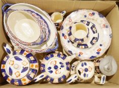 Quantity of Grimwades 'Linnea' chinaware to include plates, tureens and a small quantity of