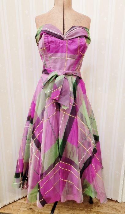 1950's silk cocktail dress, blue printed with vibrant pink/red/purple carnation pattern,  tulip - Image 21 of 22