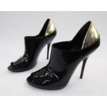 Pair of Tom Ford for Gucci shoes, peep-toe, black patent leather, gold leather 6" heel, in