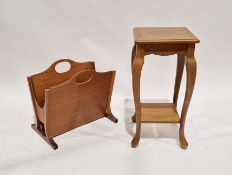 Modern wooden newspaper rack, a jardiniere stand and a coat stand (damaged) (3)