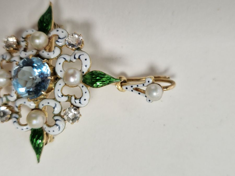 Antique gold, aquamarine, diamond and enamel pendant  brooch, rosette-shaped with central circular - Image 3 of 10