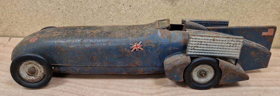 Kingsbury Bluebird clockwork tinplate landspeed record car with UK and USA flags to tail, Dunlop - Image 3 of 4