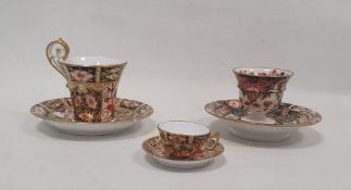 19th century Derby porcelain imari pattern small campana eggcup-vase, painted crossed batons and D