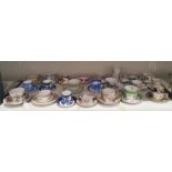 Group of English and continental 19th/early 20th century porcelain tea and coffee cups and