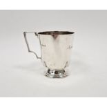 George V silver art deco mug, with gilt interior, hallmarked London 1930 by Wakely & Wheeler, 9cm