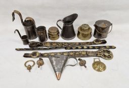 Assorted metalware including a late 19th century aesthetic-movement brass kettle on stand, various