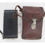 Collection of early 20th century folding cameras, to include a Voigtlander Bessa, Kodak, Zeiss Ikon,