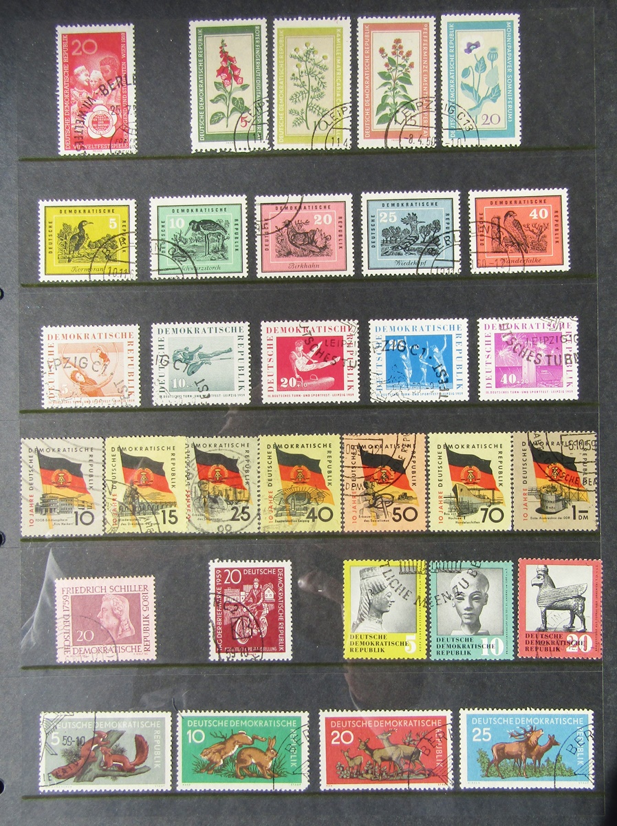 East Germany stamps: black folder and green stock-book of mainly mint and used definitives and - Image 20 of 20