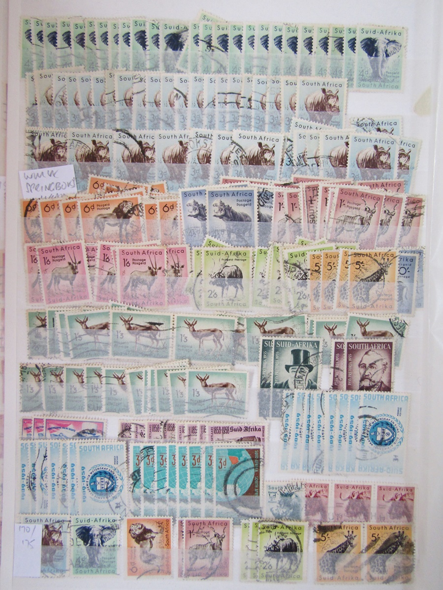 South Africa stamps: album, folder, and 4 stock books of definitives, commemoratives, officials - Image 15 of 18