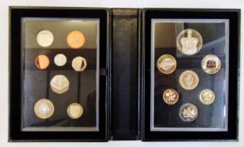 UK proof set, 2013 proof 15 coin year set with certificate of authenticity £5 down to 1p,