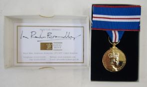 Queen Elizabeth II golden jubilee medal 1952-2002, in box of issue with certificate of