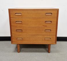 Mid-century teak chest of drawers by Poul Hundevad, the four drawers with recessed handles, raised