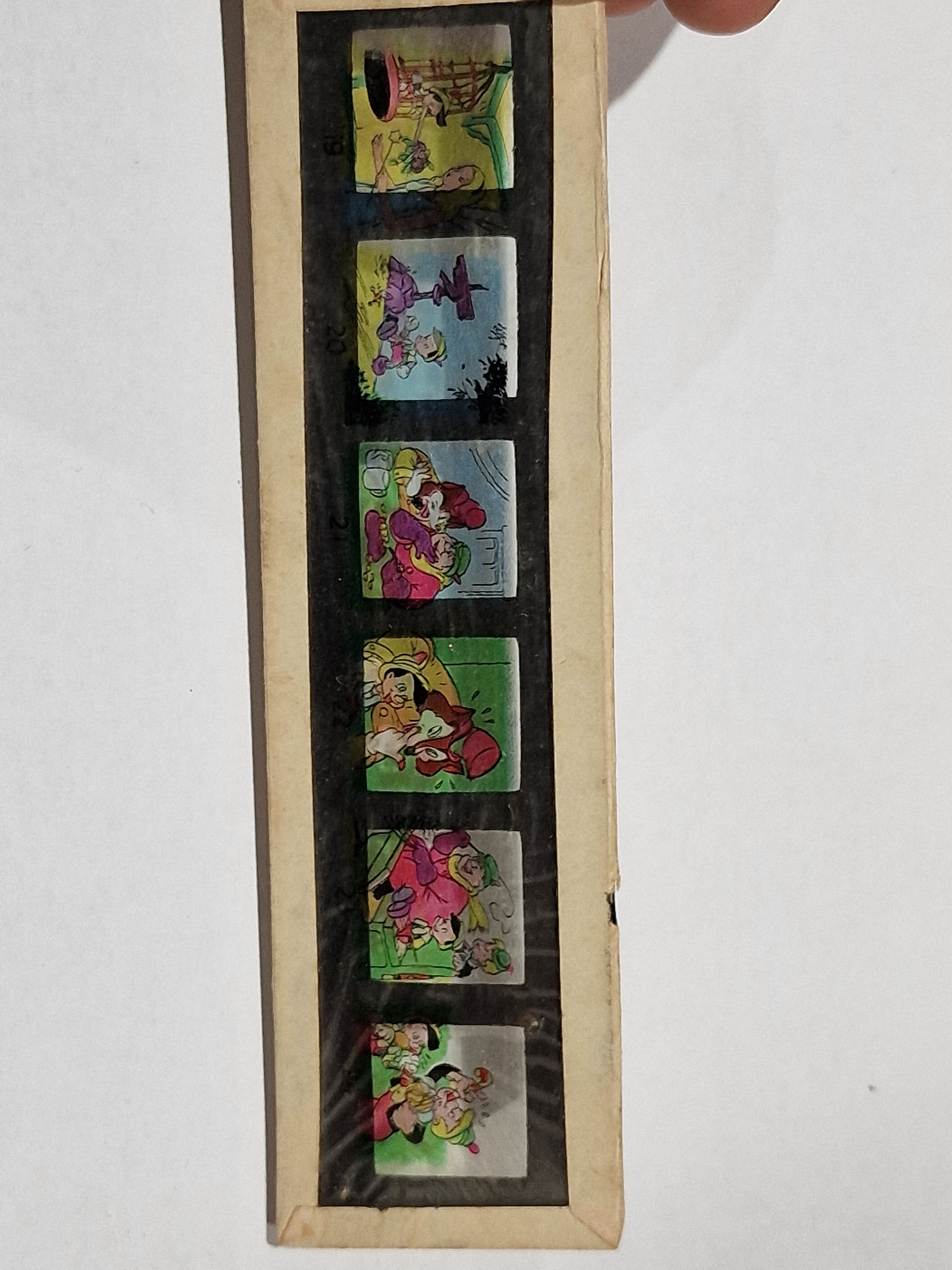 Set of six Snow White and the Seven Dwarves lantern slides, six Walt Disney Pinocchio slides in - Image 5 of 16