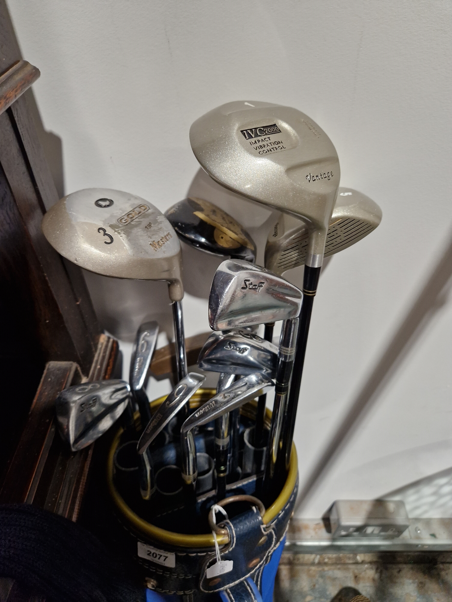 Set of golf clubs within carry bag, the clubs are marked 'Wilson'  Condition Report Additional - Image 9 of 9