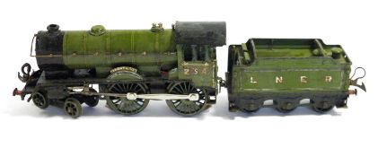 Hornby 'O' gauge electric LNER green E220 special 4-4-0 234 'Yorkshire' locomotive and six wheel