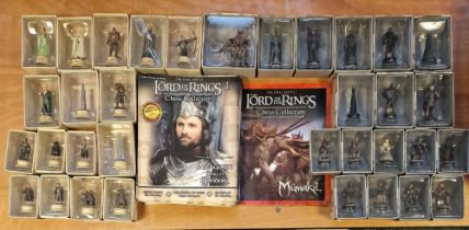 Eagle Moss Lord of the Rings 'The Final Battle' chess set, complete set (two copies of one of the