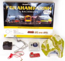 Graham Farish (by Bachmann) N gauge ready to run starter train set, item No 370-025A together with a