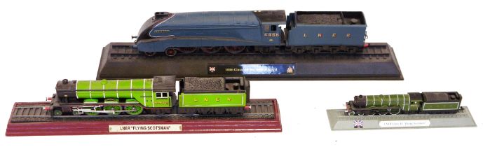 Quantity of boxed and unboxed collectable model locomotive models to include Pacific Chapelon