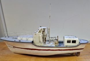 Danish battery operated model boat, 73cm, no. 586 and the controls