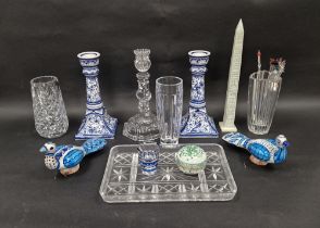 Assorted glassware, pottery and porcelain, comprising: a pair of Portuguese pottery blue and white