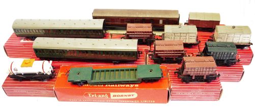 Quantity of boxed Hornby 00 gauge rolling stock to include 4675 tank wagon "Chlorine", 3 X 4626