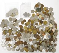 Assorted loose worldwide coinage, 20th century, including Kenya, the Caribbean, Britain, Ireland,