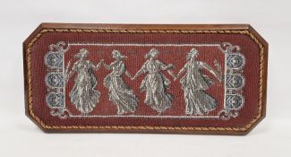 Edwardian canted rectangular wooden trivet mounted with a glass beadwork picture, depicting four