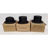Dunn & Co (London) gentleman's black bowler hat (labelled 500/714), 21cm x 16.5cm internal