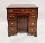 Georgian mahogany kneehole desk/dressing table with inlaid herringbone stringing decoration to the