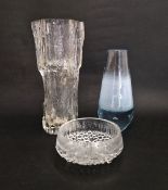 Tapio Wirkkala (1915-1985) a mid 20th century 'Avena' glass vase for Littala, of sleeve form with
