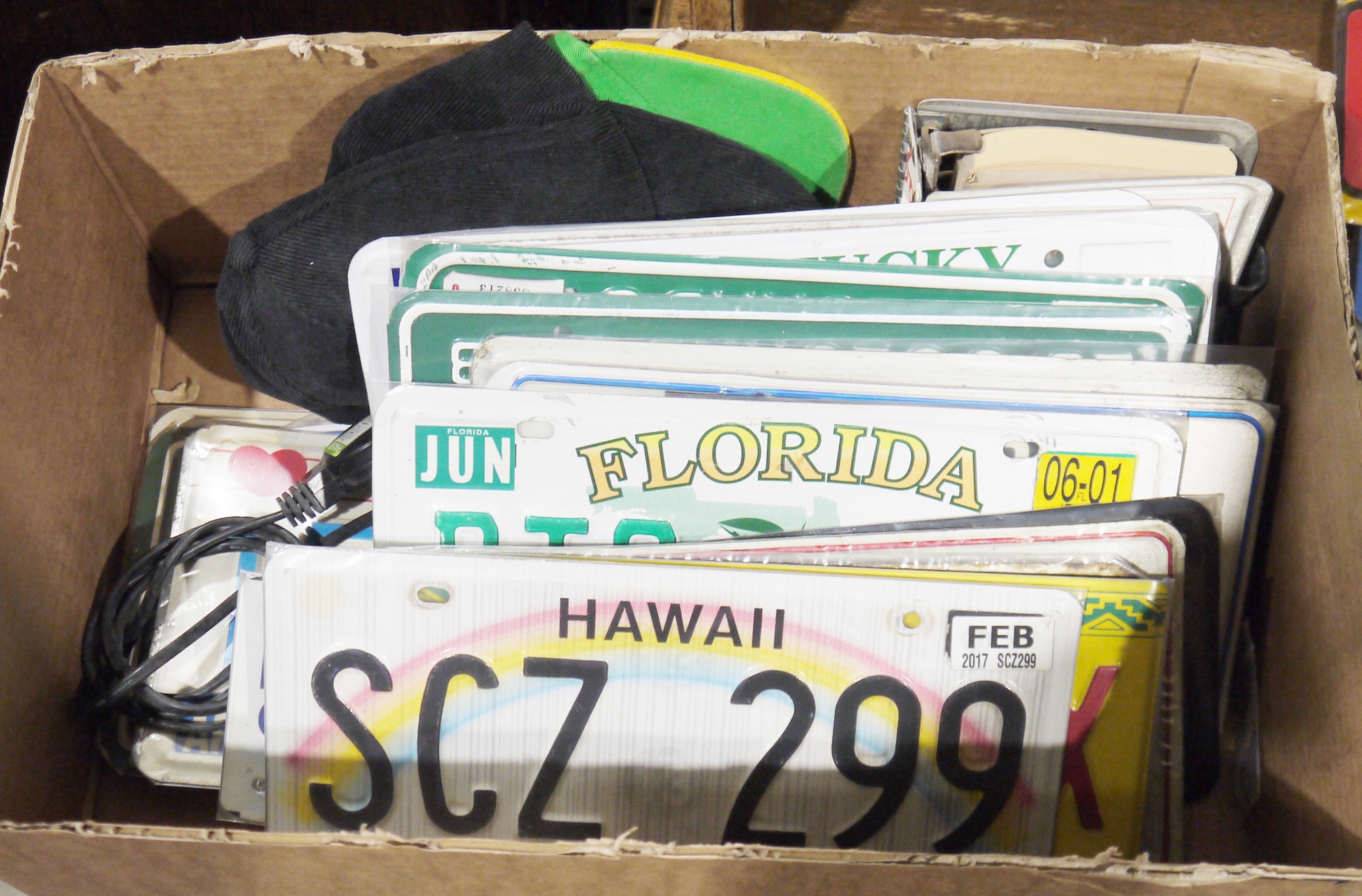 Quantity of American number plates to include plates from Texas, Alberta, Florida, Hawaii, Kentucky, - Image 3 of 3