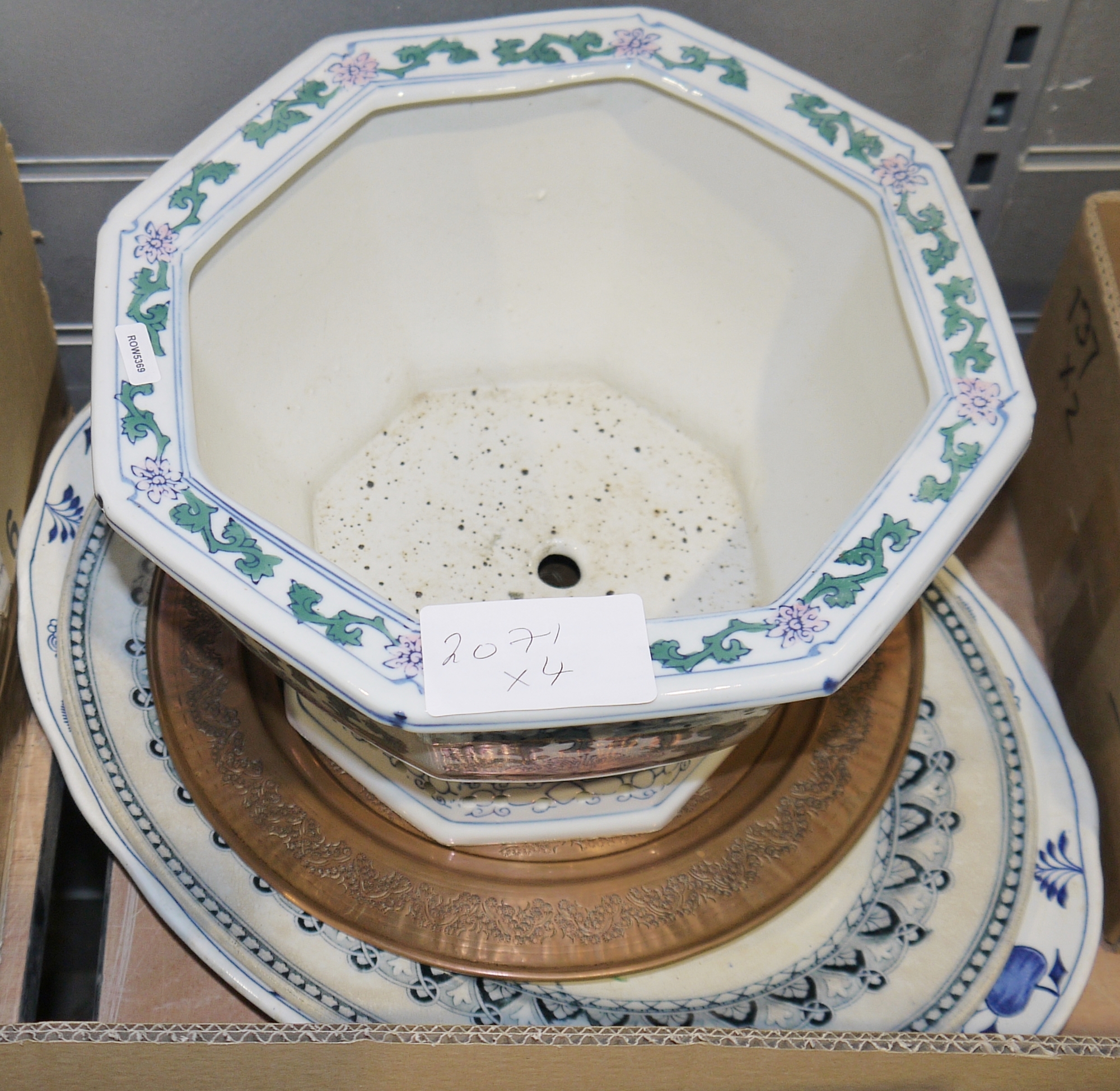 Various ceramics to include Minton part dinner service, Mason Cash and Co. 'Church Gresley' mixing - Image 2 of 4