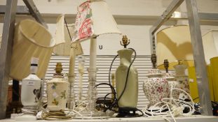 Seven various table lamps (7)
