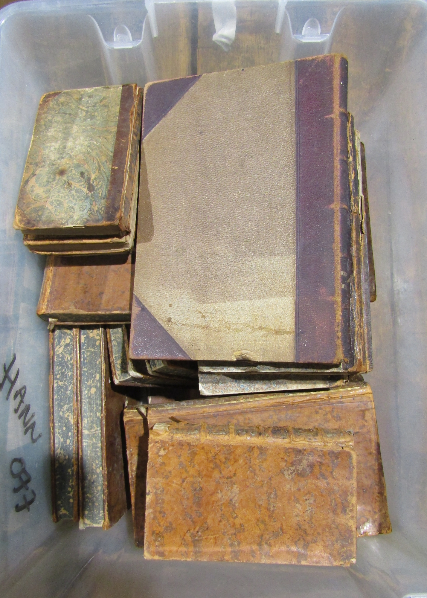 Antiquarian interest - leather bindings , for restoration, texts mainly in French ( 1 box) - Image 3 of 4