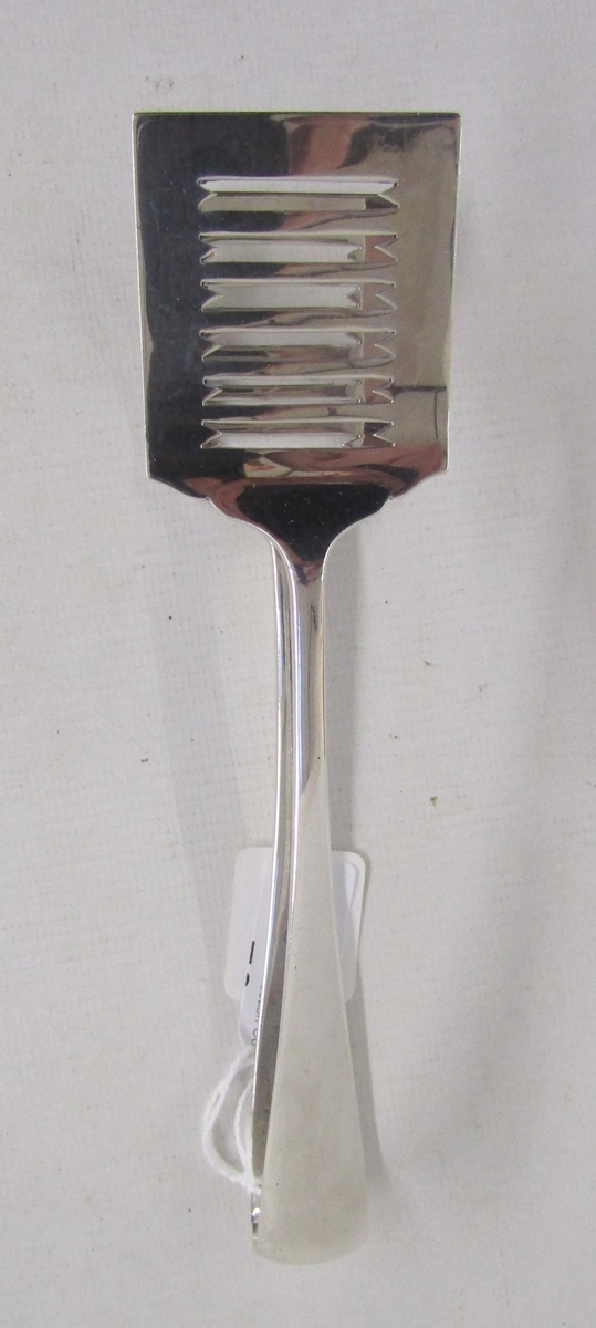 George V silver set of asparagus tongs, hallmarked Sheffield 1925, by William Hutton & Sons Ltd,