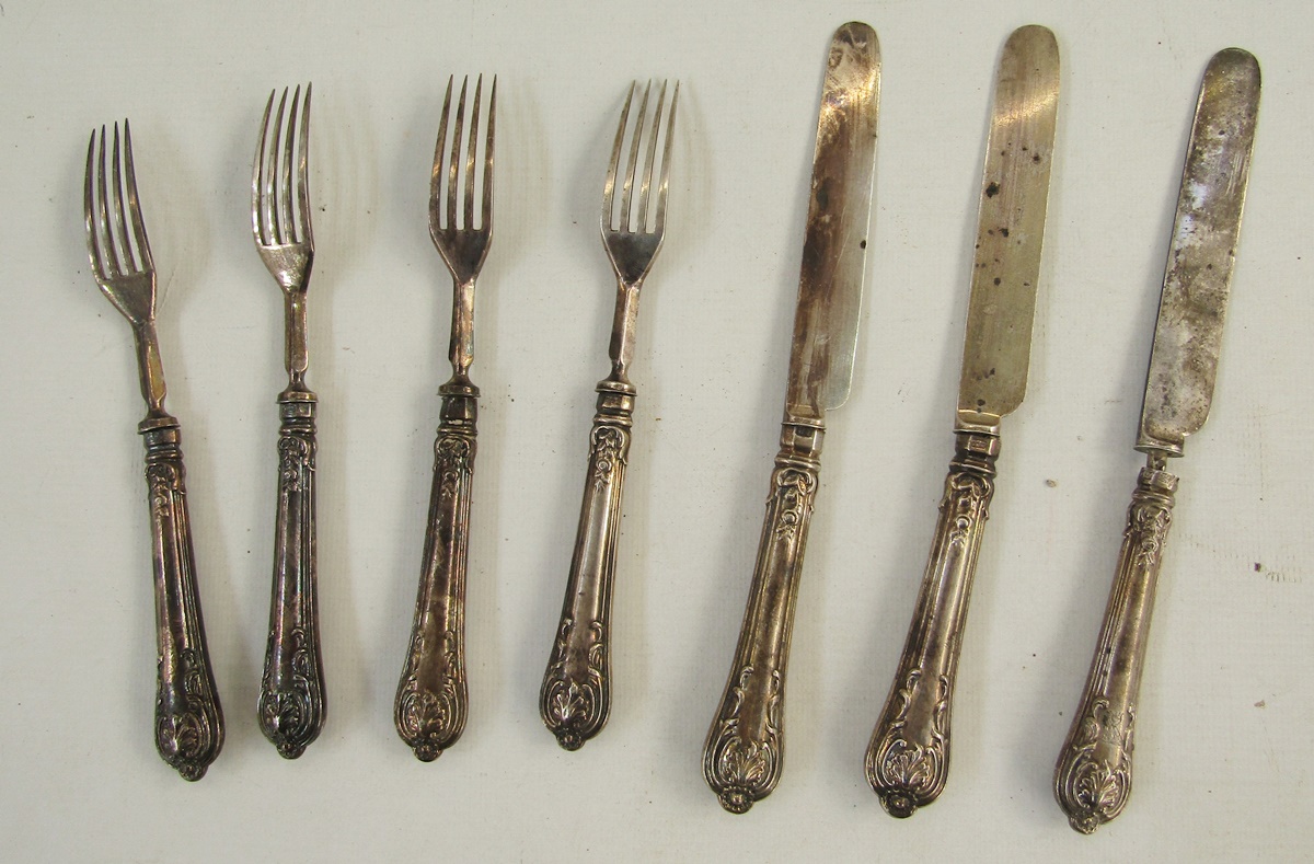 Early Victorian part set of silver dessert knives and forks, comprising four forks and three - Image 2 of 3