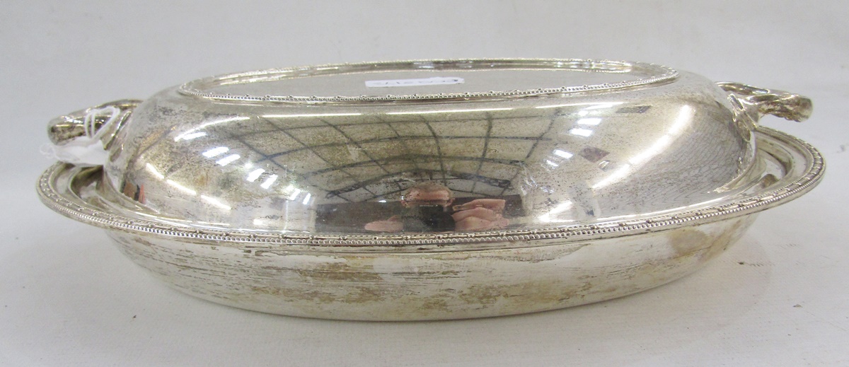 George VI silver lidded entree serving dish by Walker & Hall, with reeded border hallmarked - Image 2 of 7