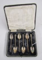 Set of six Old English pattern teaspoons, Sheffield 1926, cased