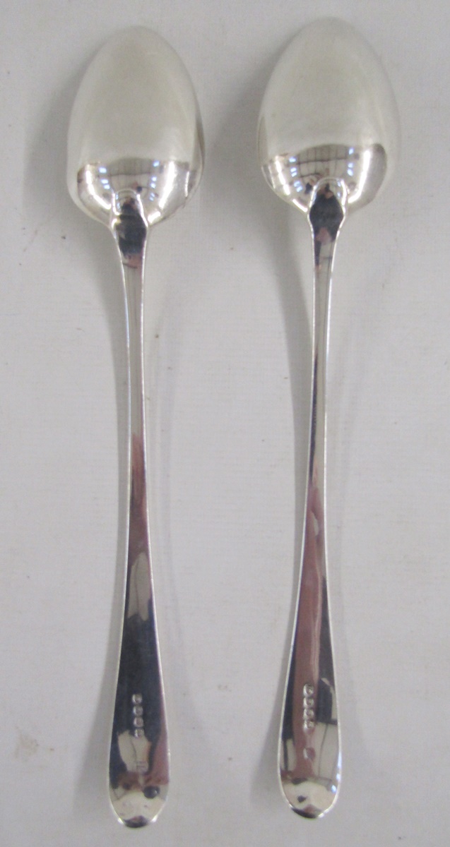 Pair of George III silver gravy/basting spoons, rat tail handles, hallmarked London 1806, by William - Image 2 of 3