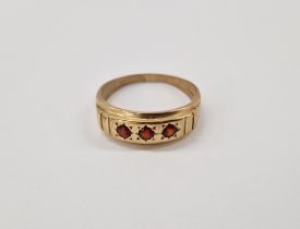 9ct gold and ruby ring, gypsy set three circular stones size X, gross weight 3.4g