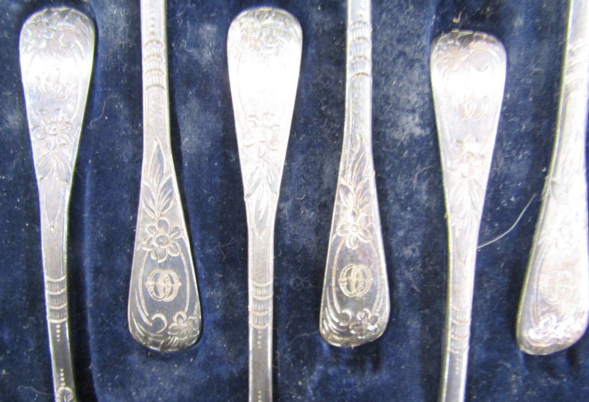 Georgian matched set of silver berry spoons, with later decoration, gilt bowls, hallmarks include - Image 5 of 6