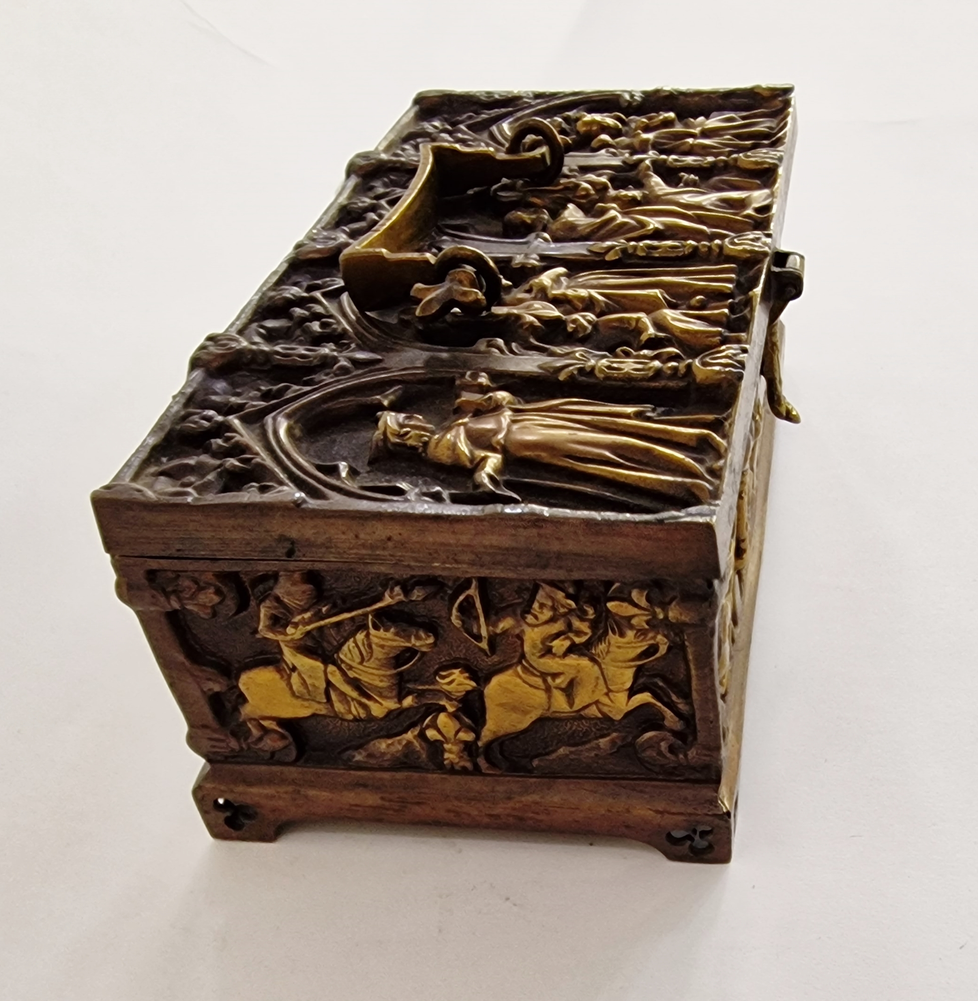 Gothic-style brass casket of rectangular form, stamped 'Dinant', cast with figures beneath trefoil - Image 4 of 6