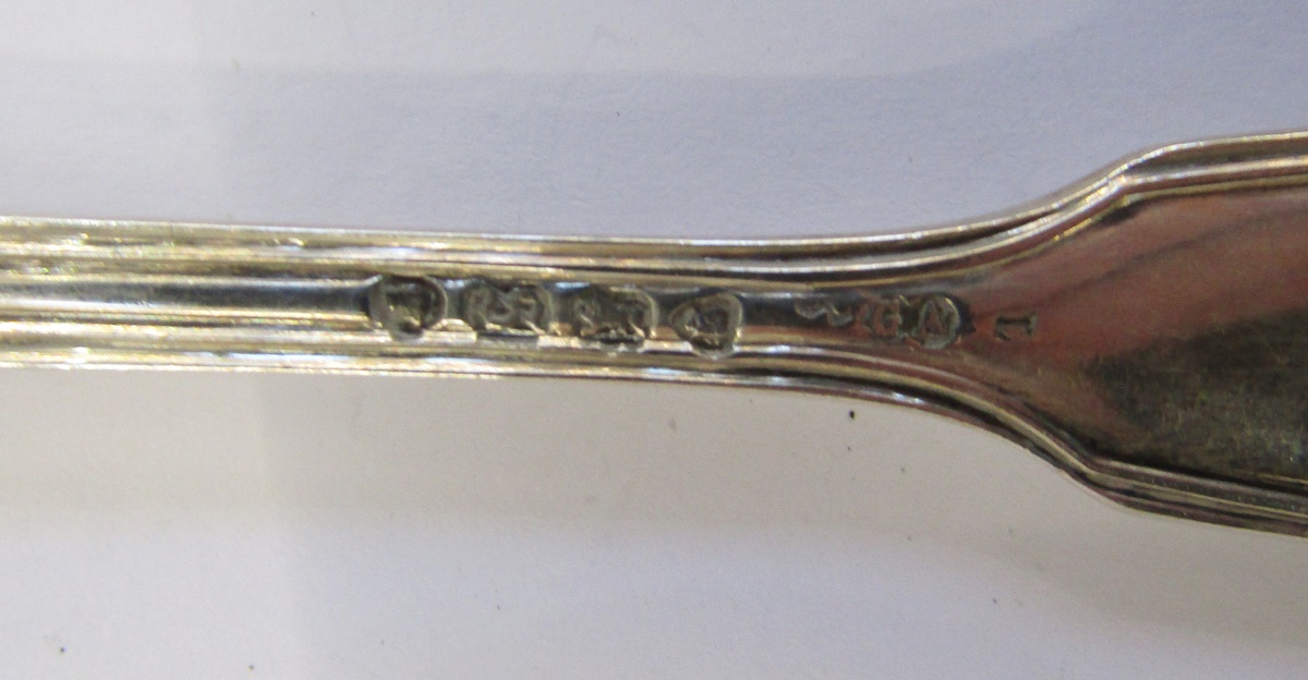 Victorian silver child's christening set viz:- spoon, fork and knife, fiddle and thread pattern, - Image 4 of 5