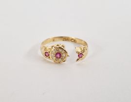 18ct gold, ruby and diamond ring set three pink stones and old cut diamonds (in need of repair),