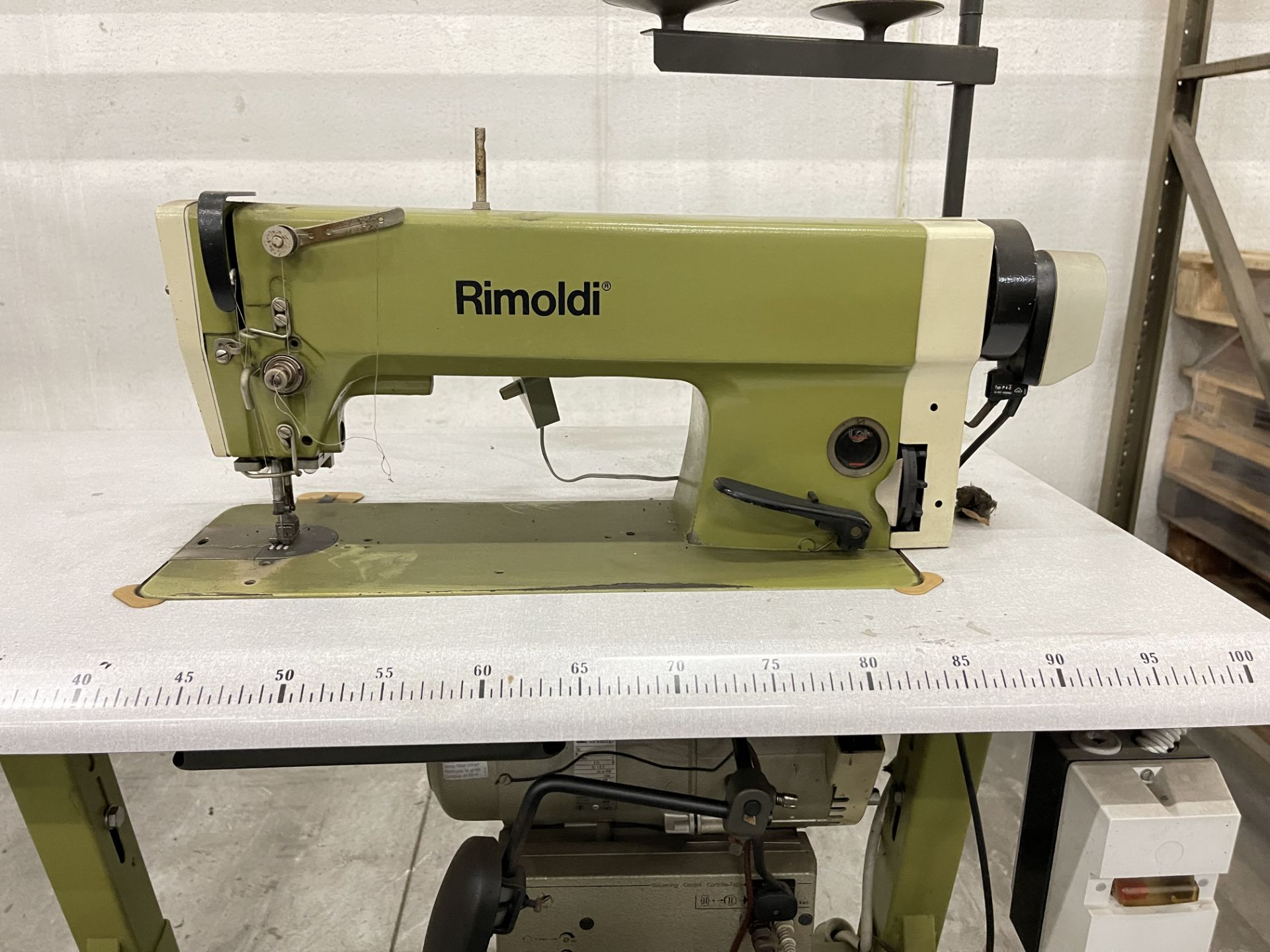 Rimoldi ERP-100-151-00M-00-01 Industrial Sewing machine. S/No 1427364 - Image 3 of 9