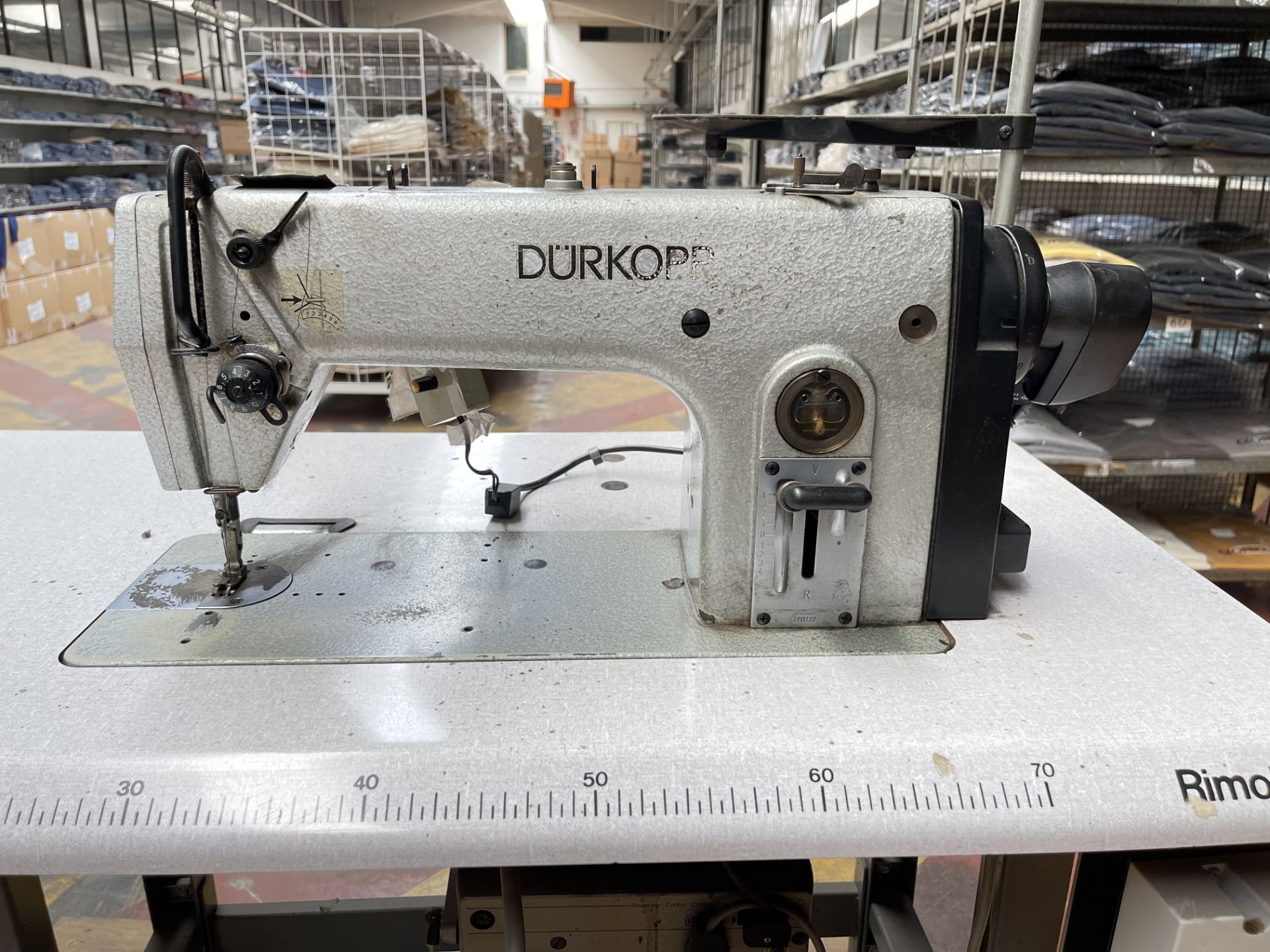 Durkopp 271-140041 Industrial Sewing machine. Needle 797/80 - Image 3 of 9