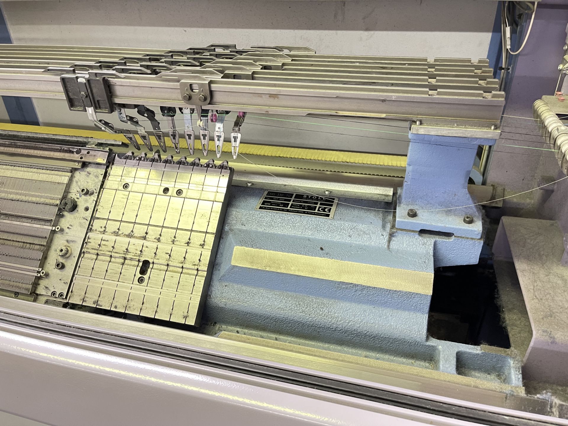 Stoll CMS 330TC Type 557 000 Flat Bed Knitting Machine - Image 7 of 8