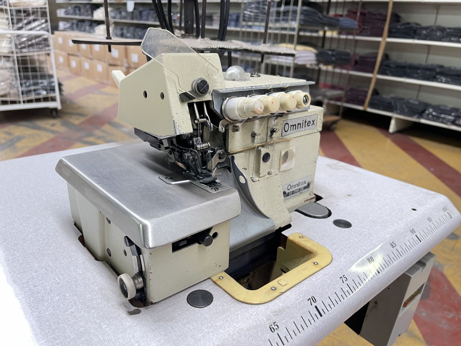 Omnitex C07-00-2ND-20 Overlocker Sewing Machine S/No: 017799 - Image 4 of 8