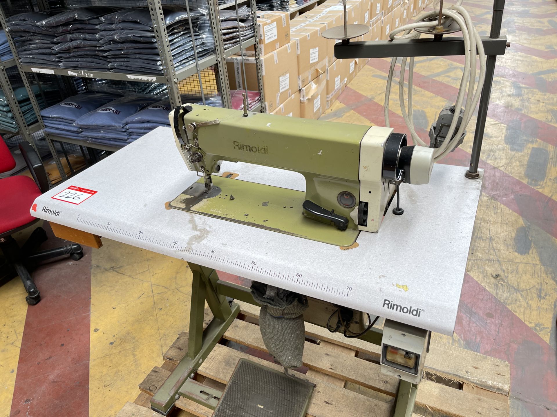 Rimoldi ERP-100-150-00M-00-01 Industrial Sewing machine. S/No 1435573 - Image 2 of 9