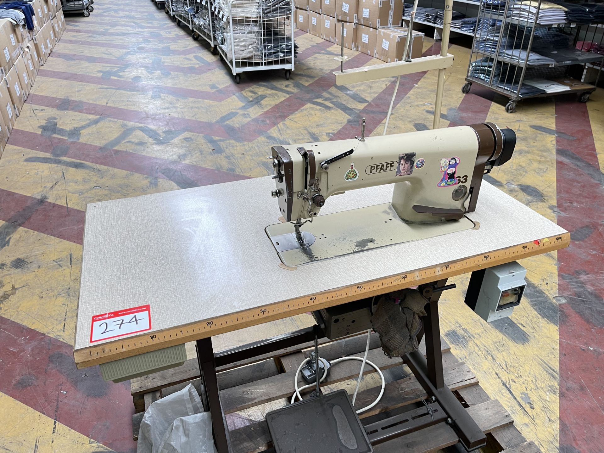 Pfaff 563 Industrial Sewing machine. S/No 1487585 - Image 2 of 8